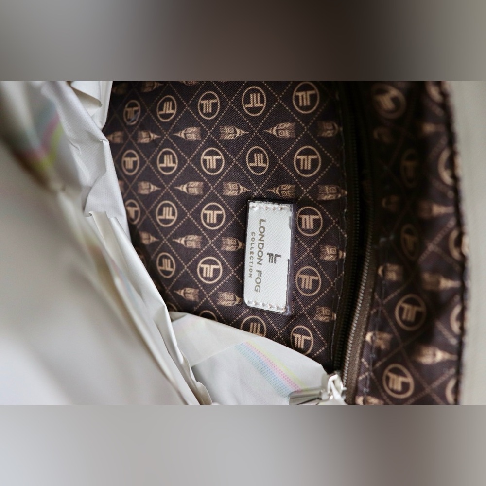 NWT London Fog Ivory Corduroy Tote Crossbody Strap - Picture 8 of 9